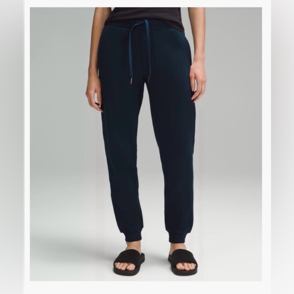 lululemon athletica Women's Navy Drawstring Joggers size 8